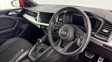 2022 Audi 1.0 TFSI 30 S line Sportback S Tronic Euro 6 5-door (Red) - Image: 6