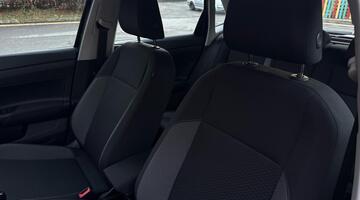 2022 Volkswagen 1.0 EVO Life Euro 6 5-door (Black) - Image: 24