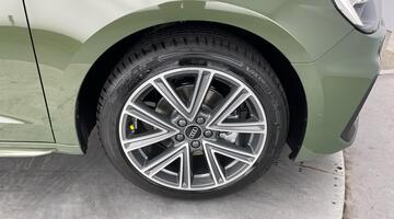 2025 Audi 1.0 TFSI 30 S line Sportback Euro 6 5-door (Green) - Image: 5