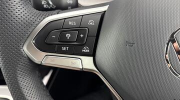 2025 Volkswagen TSI R-Line Euro 6 5-door (Grey) - Image: 12