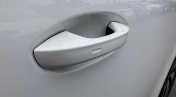 2025 Volkswagen Pro 79kWh Commerce Plus Auto 5-door (White) - Image: 23