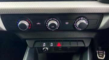 2020 Audi 1.0 TFSI 25 S line Sportback Euro 6 5-door (Black) - Image: 13