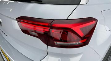 2020 Volkswagen TSI EVO R-Line Euro 6 5-door (Multicolour) - Image: 32