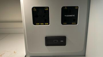 2024 Volkswagen 2.0 TSI Coast DSG Euro 6 4-door (Black) - Image: 37