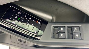 2025 Audi 100kWh Edition 1 Auto quattro 5-door (White) - Image: 19