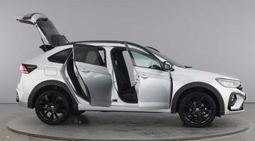 2024 Volkswagen 1.0 TSI R-Line DSG Euro 6 5-door (Silver) - Image: 10