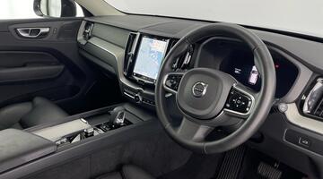 2024 Volvo 2.0 B5 MHEV Plus Auto Euro 6 5-door (Black) - Image: 6