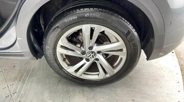 2022 Volkswagen TSI R-Line Euro 6 5-door (Grey) - Image: 31