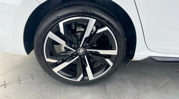 2025 Škoda 1.0 TSI Monte Carlo Edition DSG Euro 6 5-door (White) - Image: 30