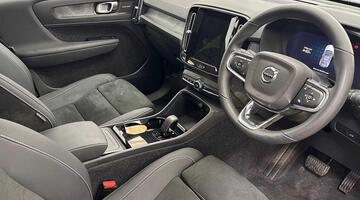 2022 Volvo Recharge 69kWh Ultimate Auto 5-door (Silver) - Image: 9