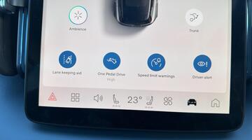 2025 Volvo Twin Performance 69kWh Ultra Auto 5-door (Blue) - Image: 66