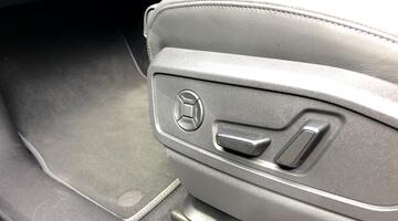 2025 Audi 2.0 TDI Launch Edition S Tronic quattro Euro 6 5-door (Black) - Image: 14