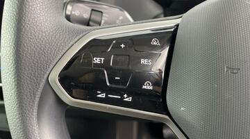 2025 Volkswagen Pro 79kWh Commerce Auto 5-door (Silver) - Image: 21