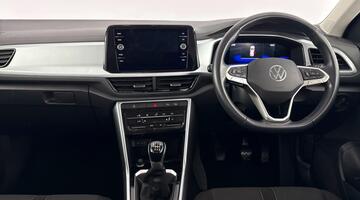 2022 Volkswagen 1.0 TSI Life Euro 6 5-door (Blue) - Image: 8