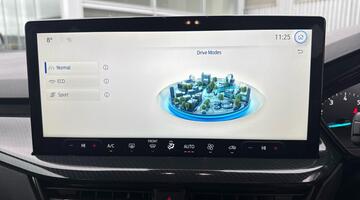 2024 Ford 1.0T EcoBoost MHEV ST-Line Euro 6 5-door (White) - Image: 14