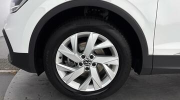 2020 Volkswagen TSI Life DSG Euro 6 5-door (White) - Image: 35