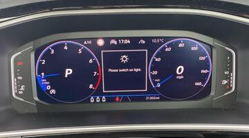 2023 Volkswagen TSI R-Line DSG Euro 6 5-door (Red) - Image: 12