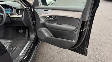 2025 Volvo 2.0 T8 18.8kWh Ultra Dark Auto 4WD Euro 6 5-door (Black) - Image: 56