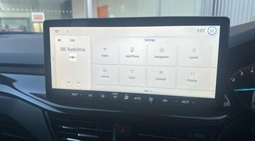 2024 Ford 1.0T EcoBoost MHEV ST-Line Euro 6 5-door (Blue) - Image: 37