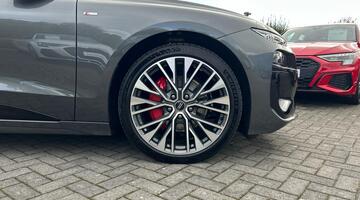 2025 Audi 100kWh Edition 1 Auto quattro 5-door (Grey) - Image: 5