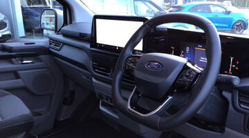 2025 Ford 2.0 300 EcoBlue Limited Auto LH1 Euro 6 5-door (Silver) - Image: 6