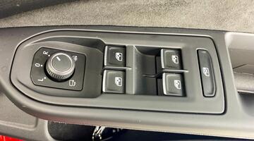 2024 Volkswagen 2.0 TSI GTI Euro 6 5-door (Red) - Image: 19