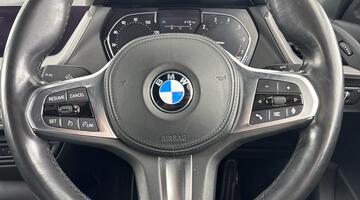 2020 BMW 118i M Sport DCT Euro 6 5-door (Black) - Image: 24