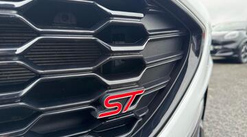 2023 Ford EcoBoost ST Euro 6 5-door (White) - Image: 11