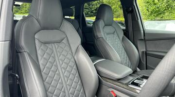 2025 Audi 4.0 TFSI V8 Black Edition Tiptronic quattro Euro 6 5-door (White) - Image: 15