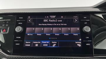 2023 Volkswagen 1.0 TSI Match Euro 6 5-door (Grey) - Image: 7