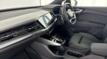 2026 Audi Q4 Black Edition 45 e-tron 210,00 kW (Grey) - Image: 2
