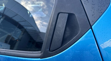 2019 Nissan Tekna XTRON Euro 6 5-door (Blue) - Image: 32