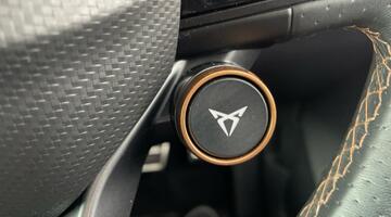 2022 CUPRA E-Boost 58kWh V2 Auto 5-door (Red) - Image: 12