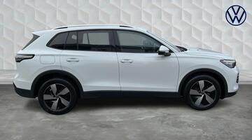 2025 Volkswagen ETSI MHEV Match DSG Euro 6 5-door (White) - Image: 4