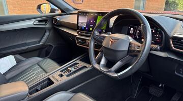 2024 CUPRA TSI V2 DSG Euro 6 5-door (Red) - Image: 6