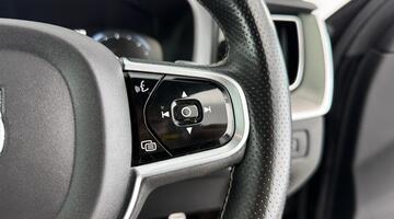 2019 Volvo 2.0 D4 R-Design Auto Euro 6 5-door (Black) - Image: 18