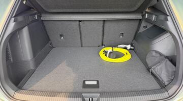 2026 Volkswagen R-Line 1.5 TSI eHybrid 204 PS 6-Speed DSG 5-door (Green) - Image: 10