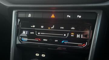 2024 Volkswagen TSI Style DSG Euro 6 5-door (Silver) - Image: 27