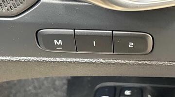 2025 Volvo 2.0 B3 MHEV Ultra Dark DCT Auto Euro 6 5-door (Black) - Image: 26