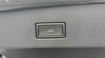 2025 Volkswagen ETSI MHEV Elegance DSG Euro 6 5-door (Grey) - Image: 28