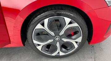 2025 Škoda 2.0 TSI vRS DSG Euro 6 5-door (Red) - Image: 5