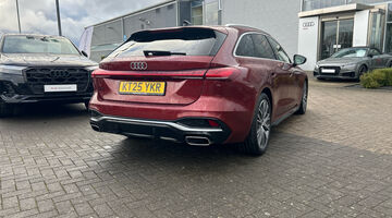 2025 Audi 2.0 TFSI S line S Tronic Euro 6 5-door (Red) - Image: 21