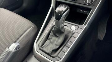 2025 Volkswagen 1.0 TSI Match DSG Euro 6 5-door (White) - Image: 12