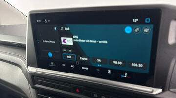 2025 Volkswagen 2.0 TDI T30 Commerce Plus FWD SWB Euro 6 5-door (Grey) - Image: 8