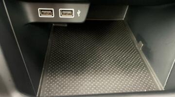 2020 Volkswagen 1.0 TSI SE Euro 6 5-door (Black) - Image: 25