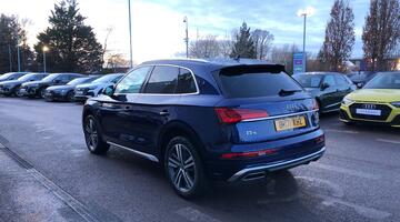 2021 Audi 2.0 TDI 40 S line S Tronic quattro Euro 6 5-door (Blue) - Image: 3
