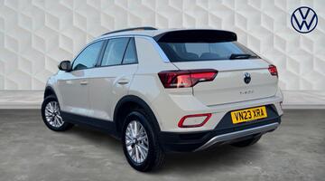 2023 Volkswagen 1.0 TSI Life Euro 6 5-door (Grey) - Image: 3