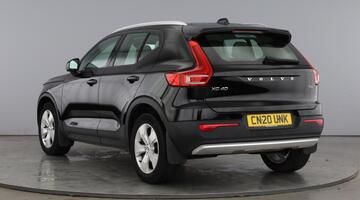 2020 Volvo 2.0 T4 Momentum Pro Auto Euro 6 5-door (Black) - Image: 3