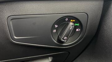 2022 Volkswagen TSI R-Line DSG Euro 6 5-door (Black) - Image: 24