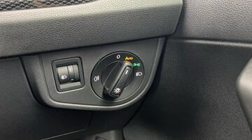 2023 Volkswagen 1.0 EVO Life Euro 6 5-door (Black) - Image: 23